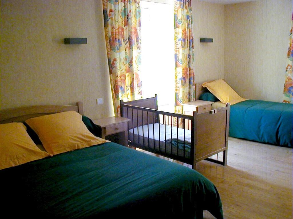Auberge Du Ripailleur Dore-lʼÉglise Zimmer foto